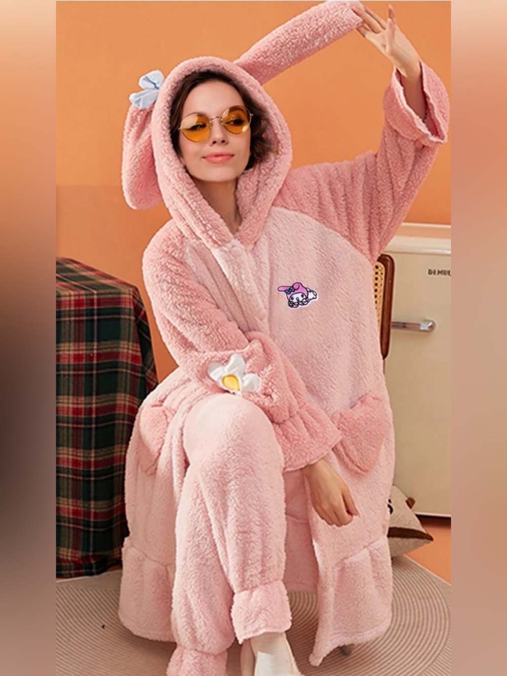 Pink Plush Hello Kitty Hooded Robe with Heart Pockets